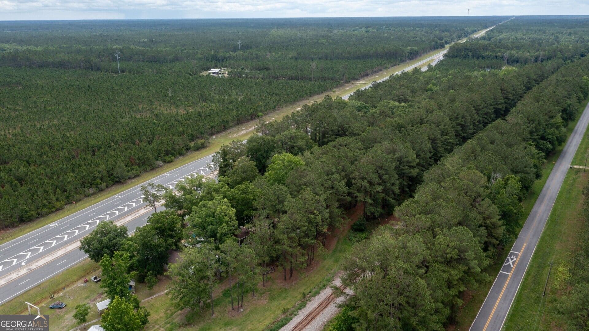 2 bedroom, 1 bathroom, 900 sq ft single family residence for sale at 5507 Highway 1 Highway LOT 1,2 & 3, Folkston, GA 31537 — photo 6