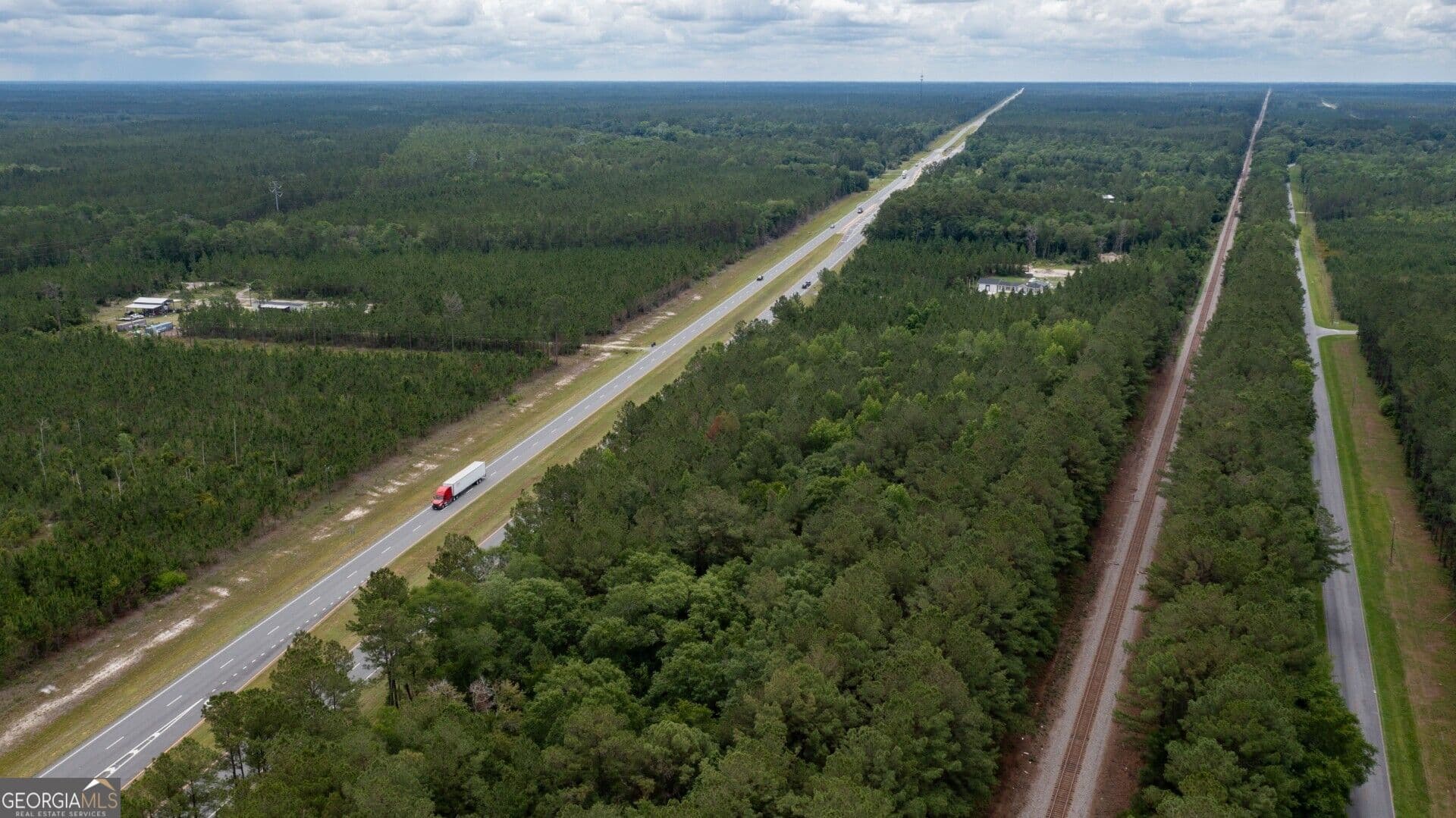 2 bedroom, 1 bathroom, 900 sq ft single family residence for sale at 5507 Highway 1 Highway LOT 1,2 & 3, Folkston, GA 31537 — photo 3