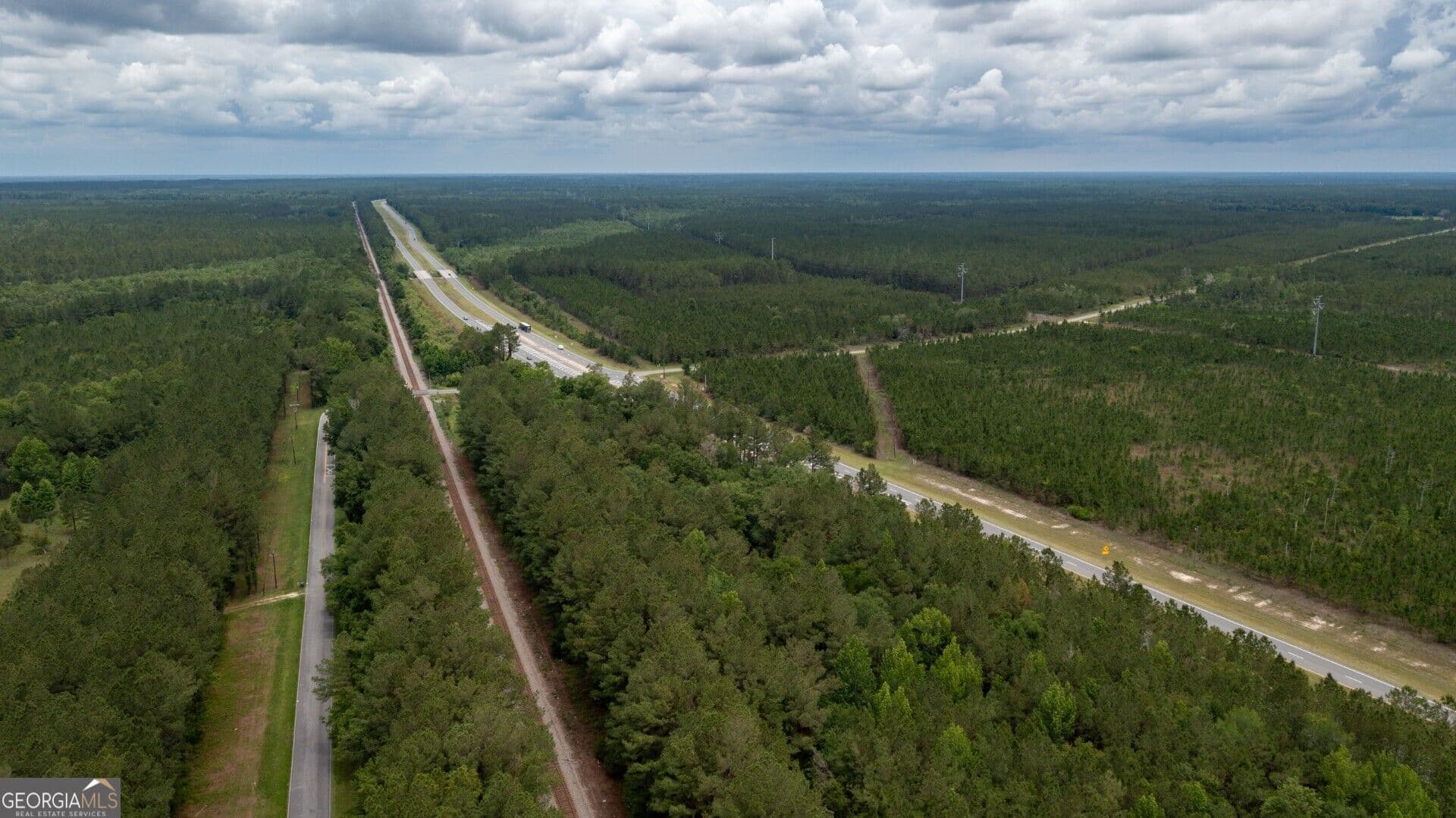 2 bedroom, 1 bathroom, 900 sq ft single family residence for sale at 5507 Highway 1 Highway LOT 1,2 & 3, Folkston, GA 31537 — photo 4