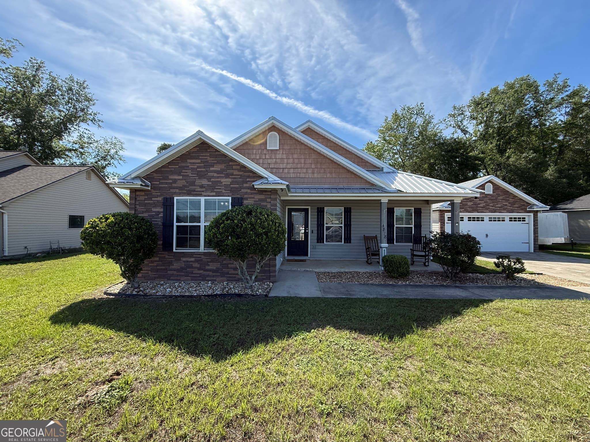 3 bedroom, 2 bathroom, 1,430 sq ft single family residence under contract at 4878 Stonewall Circle, Valdosta, GA 31605 — photo 5
