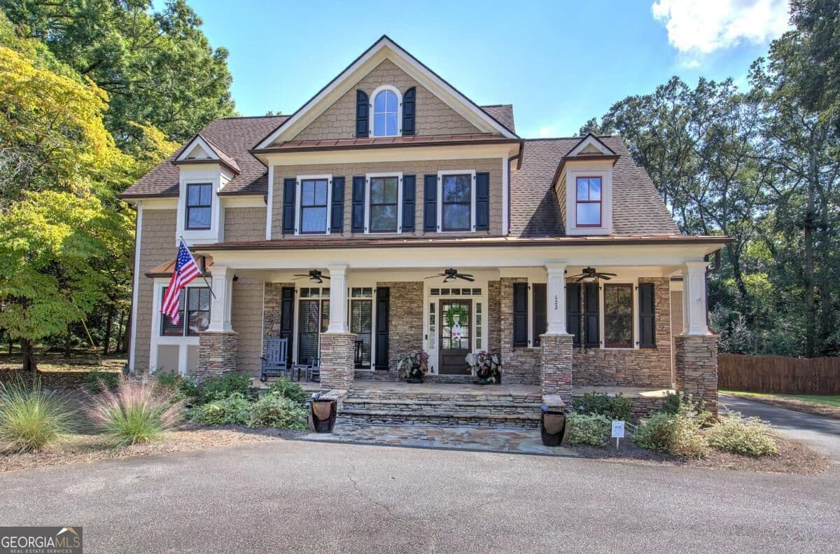 5 bedroom, 4.5 bathroom, 4,041 sq ft single family residence for sale at 622 West Avenue, Cartersville, GA 30120 — photo 3