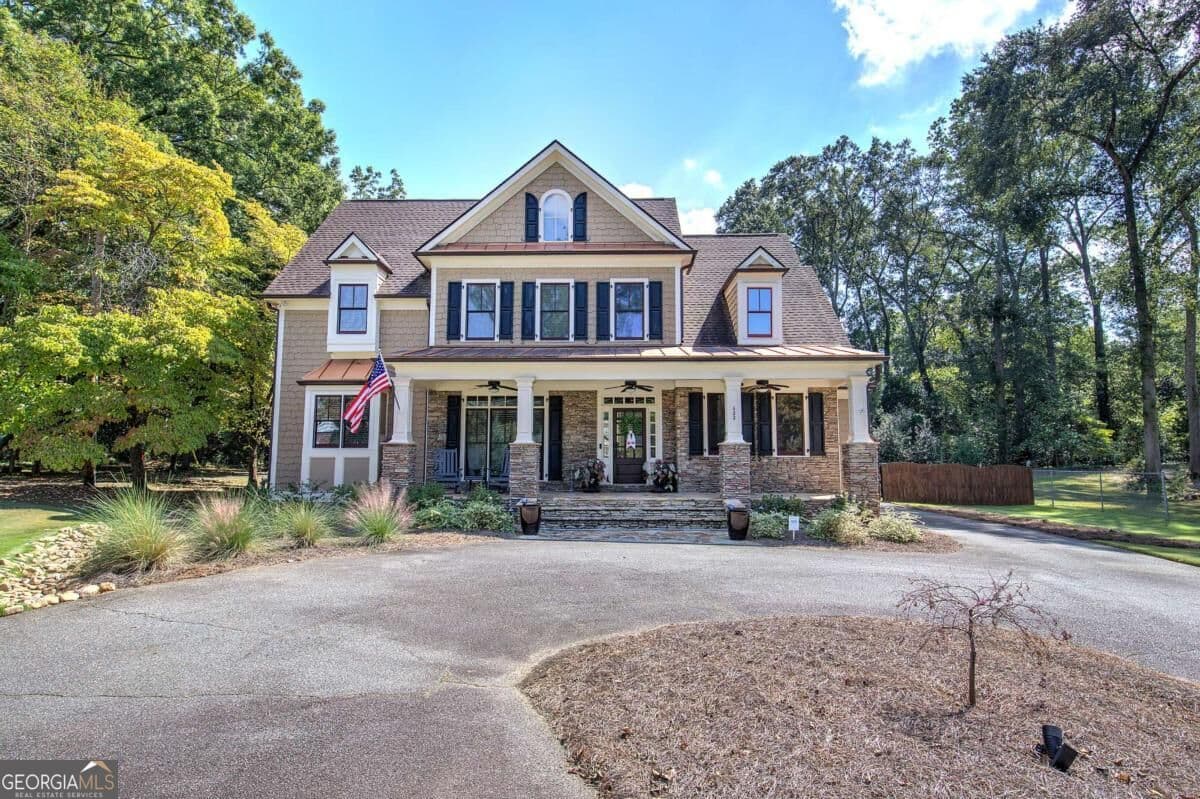 5 bedroom, 4.5 bathroom, 4,041 sq ft single family residence for sale at 622 West Avenue, Cartersville, GA 30120 — photo 4