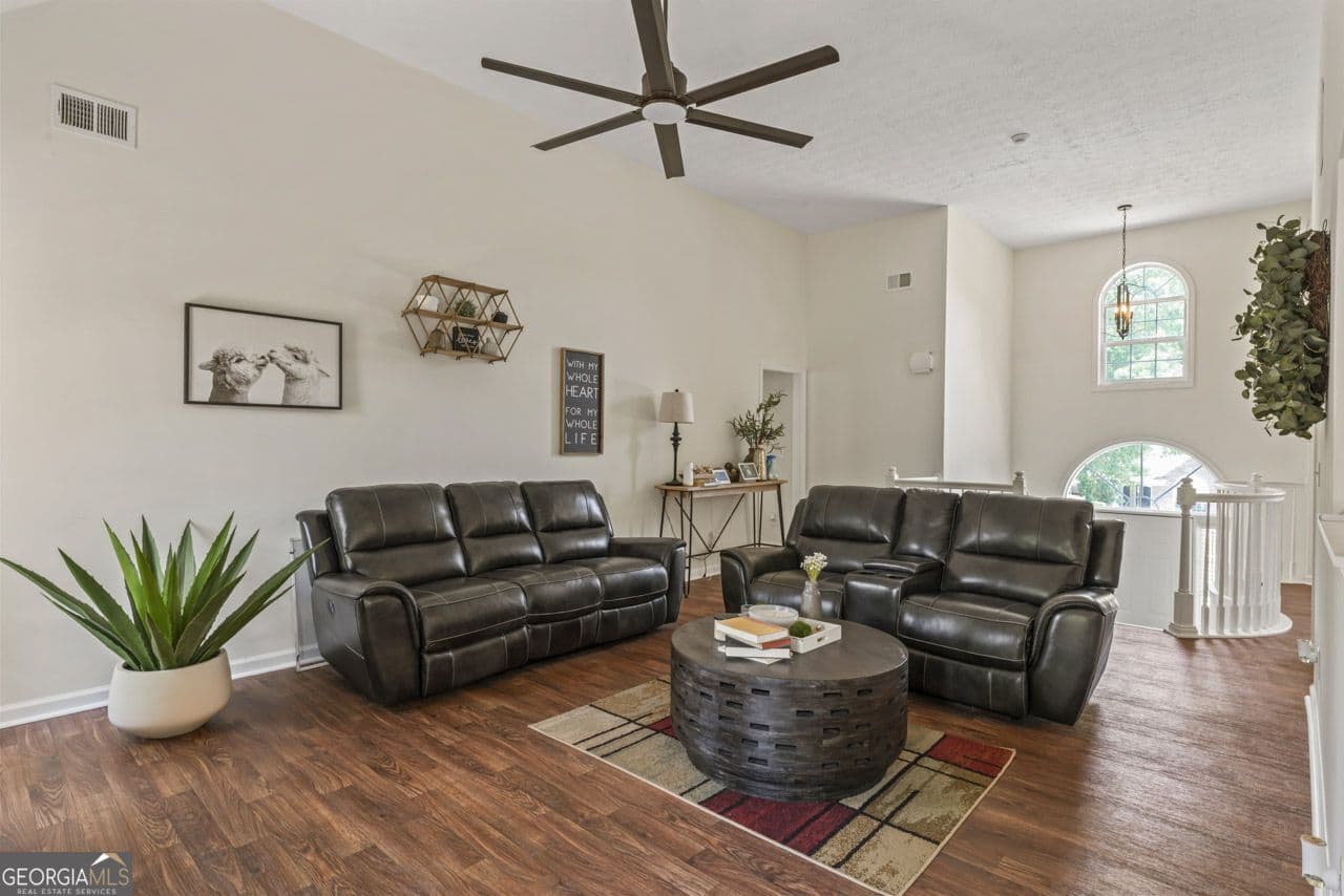 5 bedroom, 3 bathroom, 2,325 sq ft single family residence for sale at 863 Clifton Ridge, Mcdonough, GA 30253 — photo 6