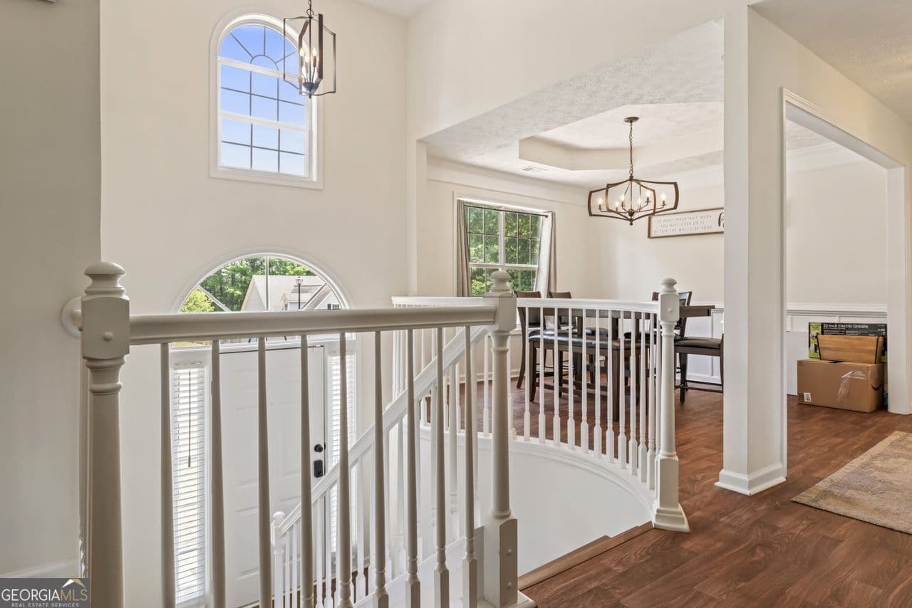 5 bedroom, 3 bathroom, 2,325 sq ft single family residence for sale at 863 Clifton Ridge, Mcdonough, GA 30253 — photo 4