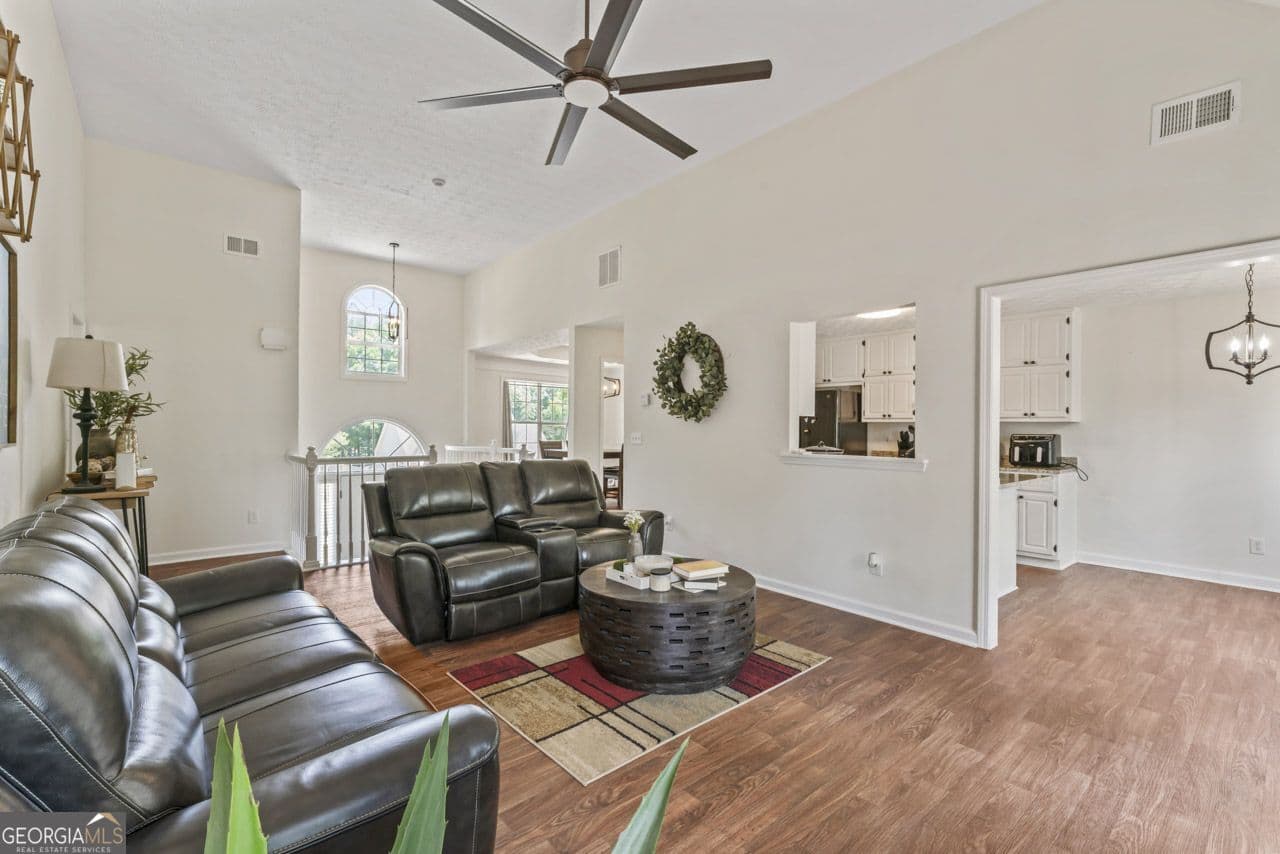 5 bedroom, 3 bathroom, 2,325 sq ft single family residence for sale at 863 Clifton Ridge, Mcdonough, GA 30253 — photo 8