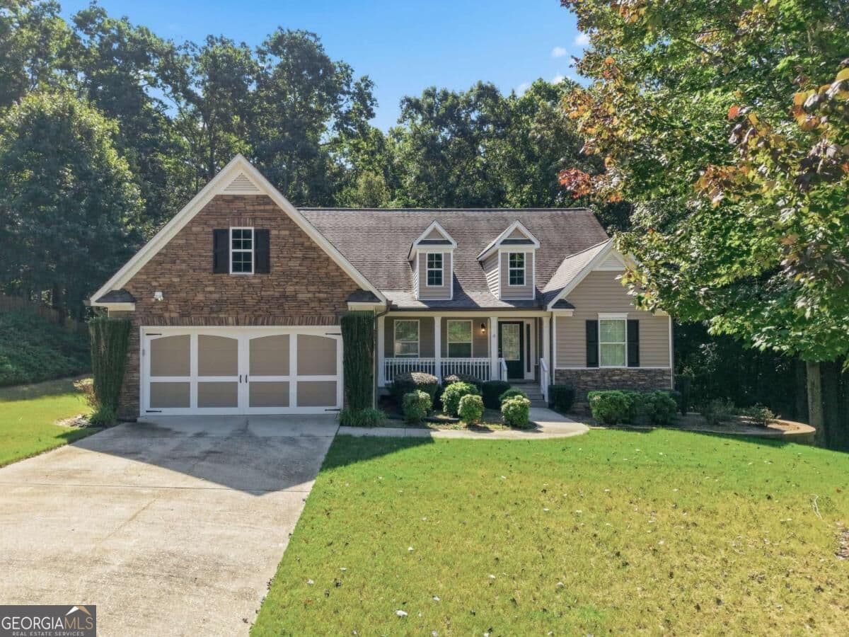 3 bedroom, 2 bathroom, 2,137 sq ft single family residence for sale at 2516 Deep Wood Court, Loganville, GA 30052 — photo 1 of 63