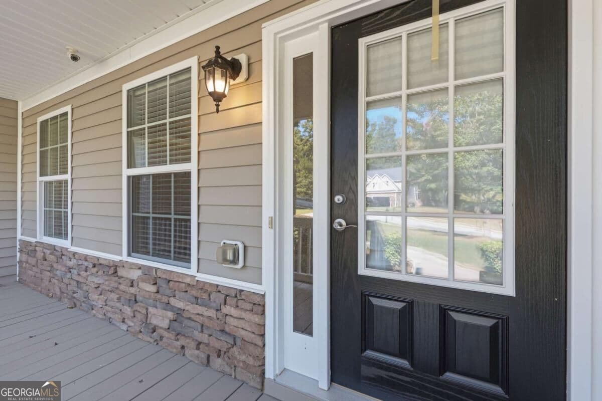 3 bedroom, 2 bathroom, 2,137 sq ft single family residence for sale at 2516 Deep Wood Court, Loganville, GA 30052 — photo 9
