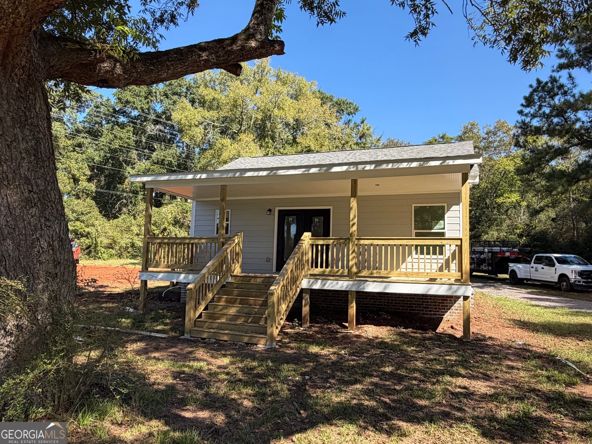 2 bedroom, 2 bathroom, 797 sq ft single family residence for sale at 31 Gilmore Road, Forsyth, GA 31029