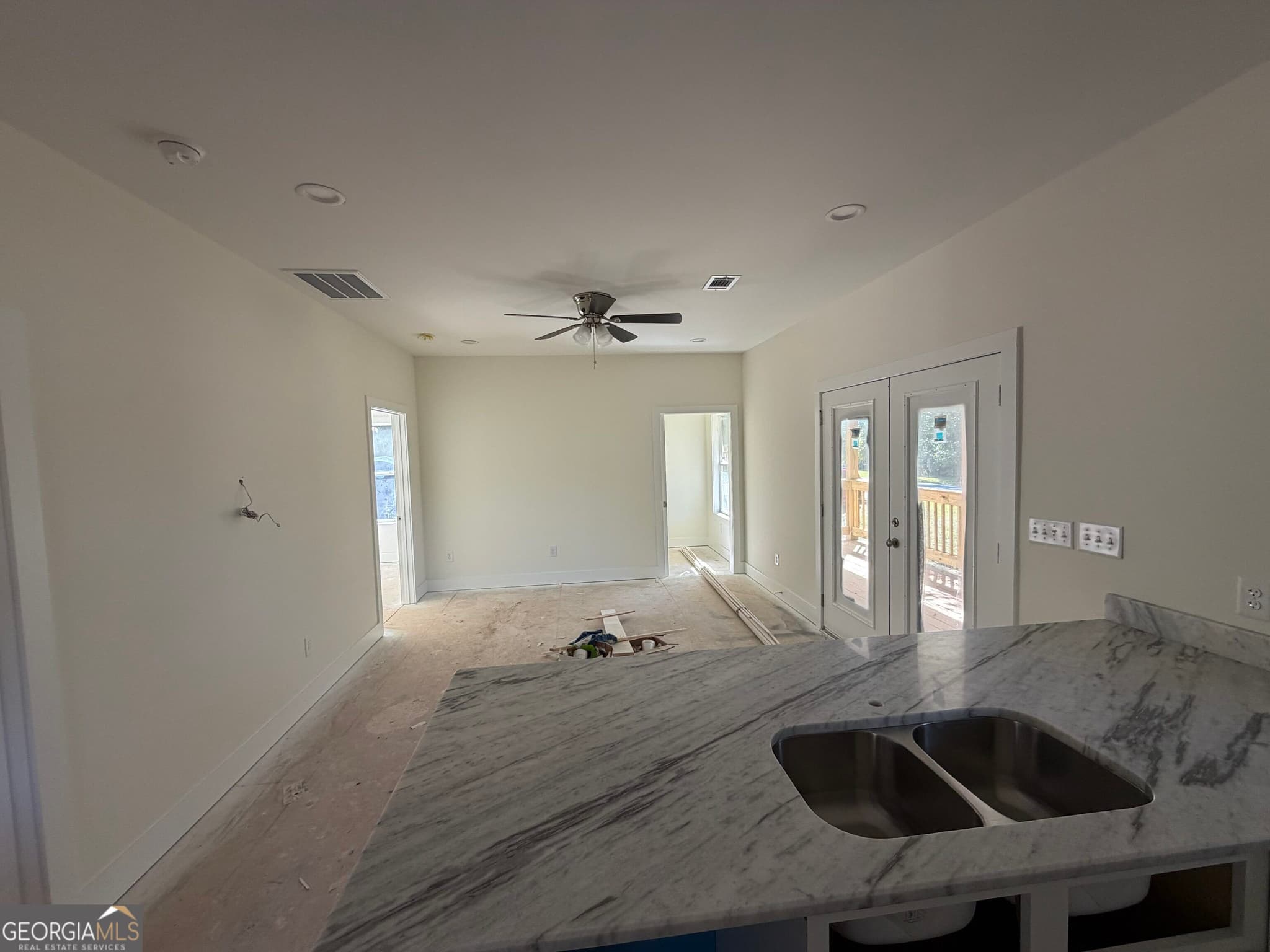 2 bedroom, 2 bathroom, 797 sq ft single family residence for sale at 31 Gilmore Road, Forsyth, GA 31029 — photo 5