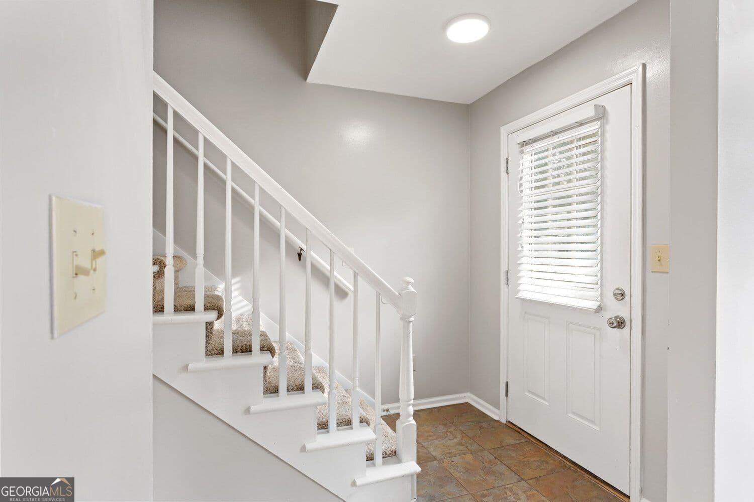 2 bedroom, 3 bathroom, 1,768 sq ft townhouse for sale at 5182 Laurel Bridge Court, Smyrna, GA 30082 — photo 7