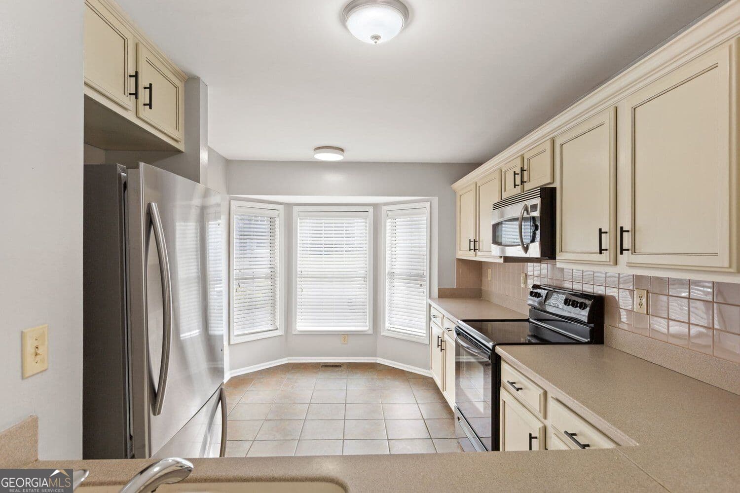 2 bedroom, 3 bathroom, 1,768 sq ft townhouse for sale at 5182 Laurel Bridge Court, Smyrna, GA 30082 — photo 9