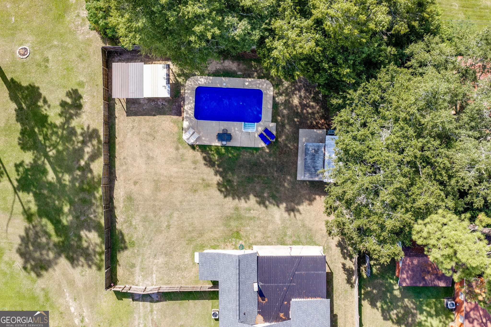 3 bedroom, 2 bathroom, 1,464 sq ft single family residence for sale at 404 S Newcombe Avenue, Donalsonville, GA 39845 — photo 3