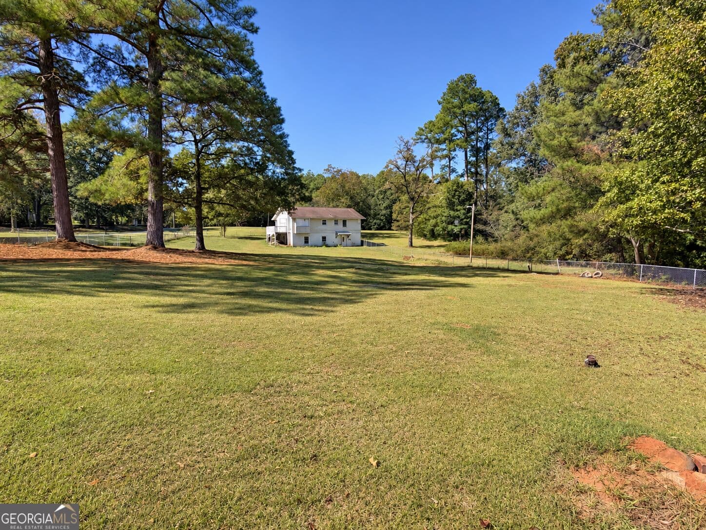 4 bedroom, 3 bathroom, 2,328 sq ft single family residence for sale at 1081 Travis Drive, Watkinsville, GA 30677 — photo 6