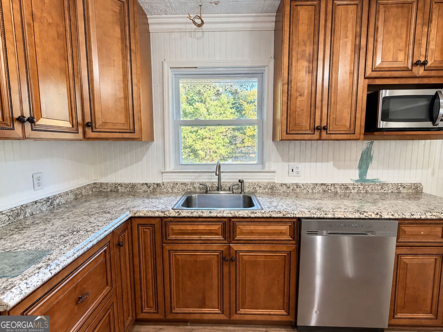 4 bedroom, 3 bathroom, 2,328 sq ft single family residence for sale at 1081 Travis Drive, Watkinsville, GA 30677 — photo 8