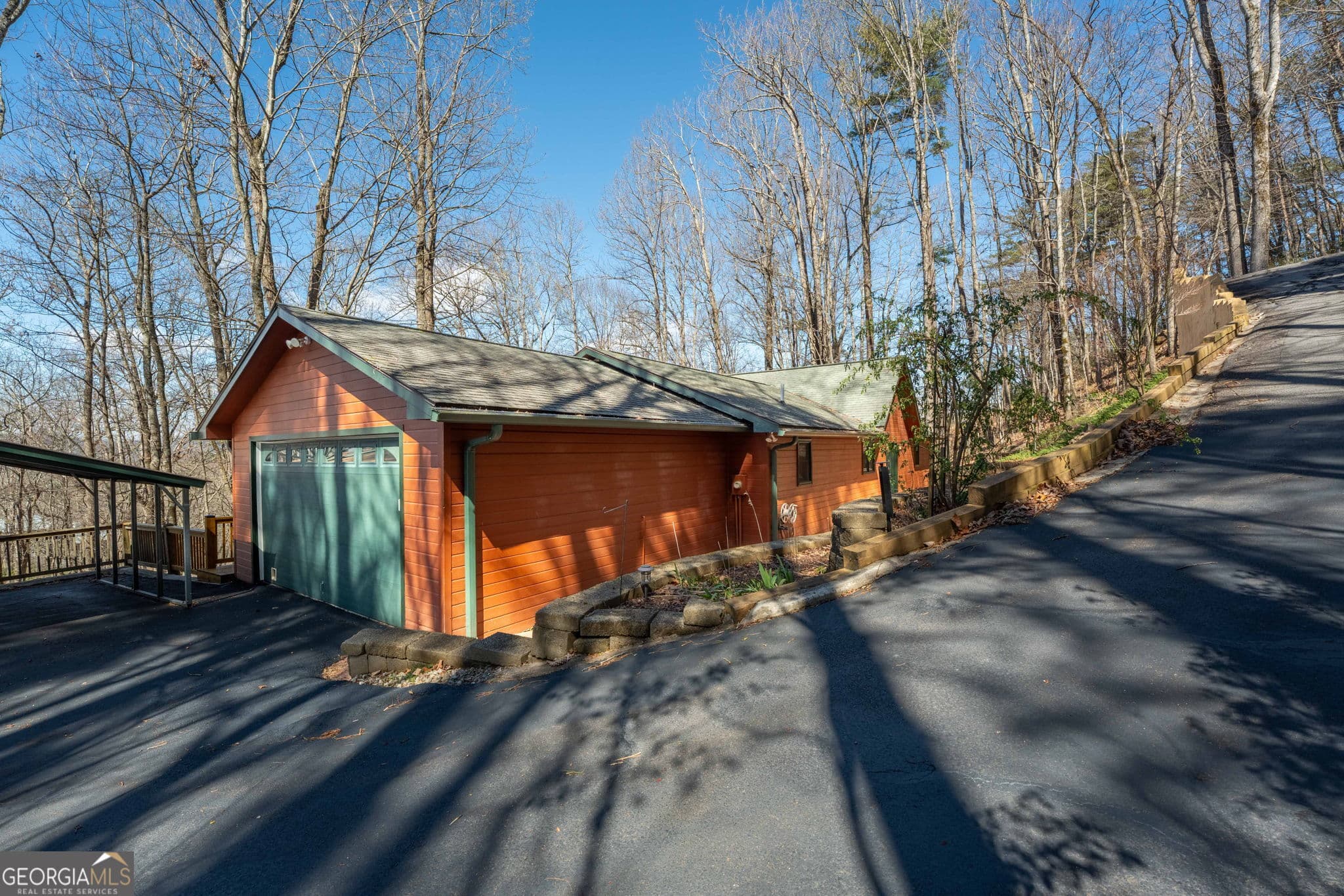 3 bedroom, 2 bathroom, 1,704 sq ft cabin,single family residence for sale at 44 Juniper Trail, Clayton, GA 30525 — photo 6