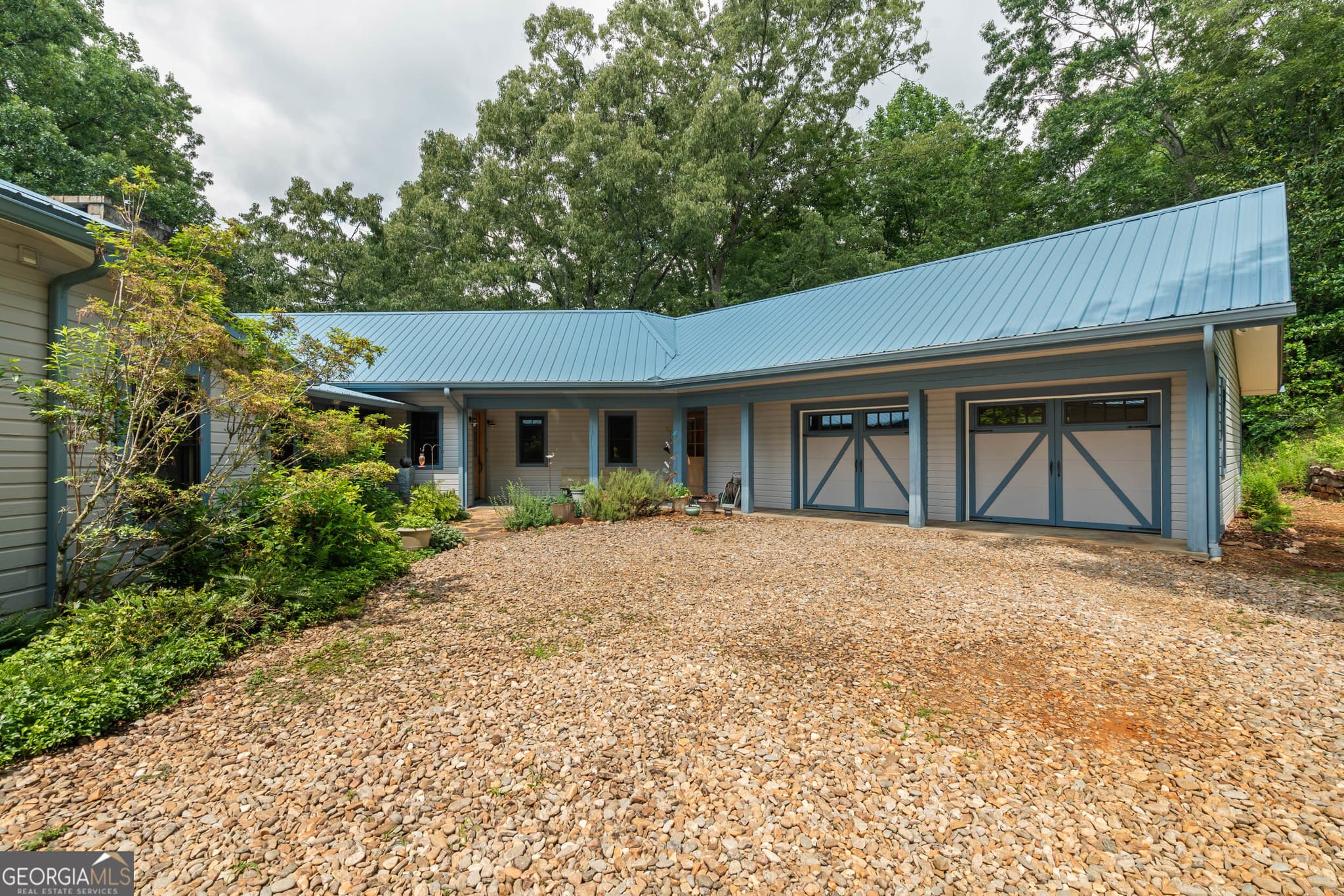 5 bedroom, 4.5 bathroom, 3,104 sq ft single family residence for sale at 63 + 84 Loudermilk Lane, Lakemont, GA 30552 — photo 7