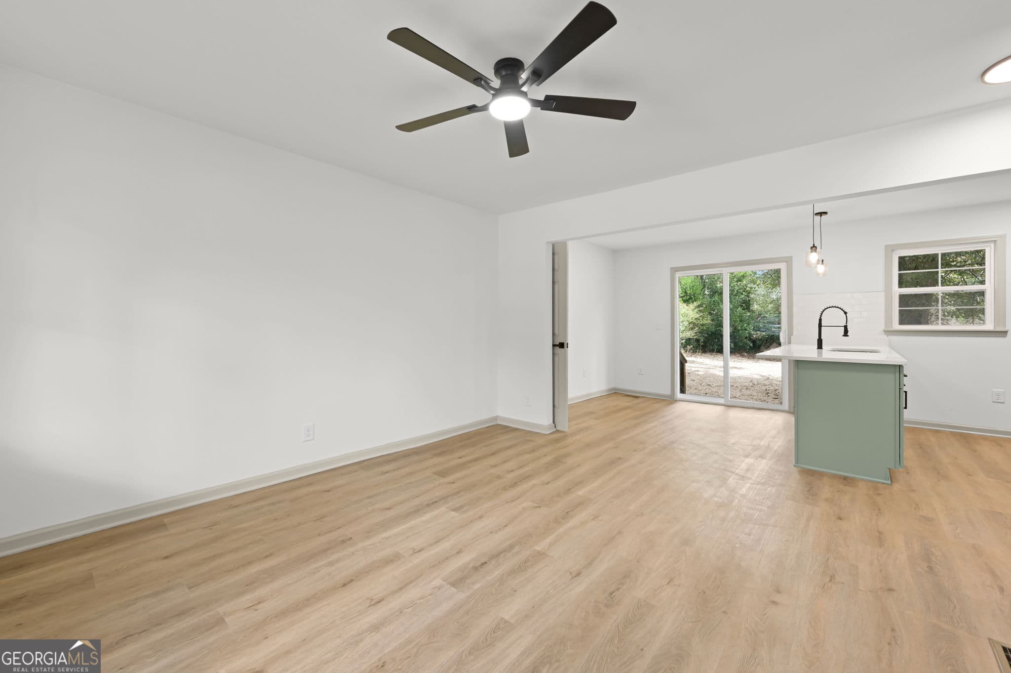 4 bedroom, 2 bathroom, 1,152 sq ft single family residence for sale at 1254 Ext N 9th Street, Griffin, GA 30223 — photo 7