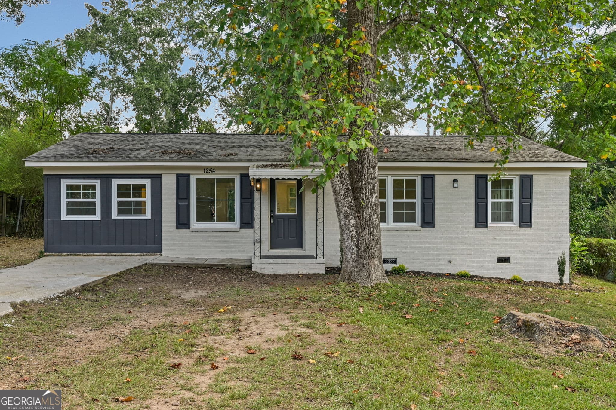 4 bedroom, 2 bathroom, 1,152 sq ft single family residence for sale at 1254 Ext N 9th Street, Griffin, GA 30223 — photo 1 of 32