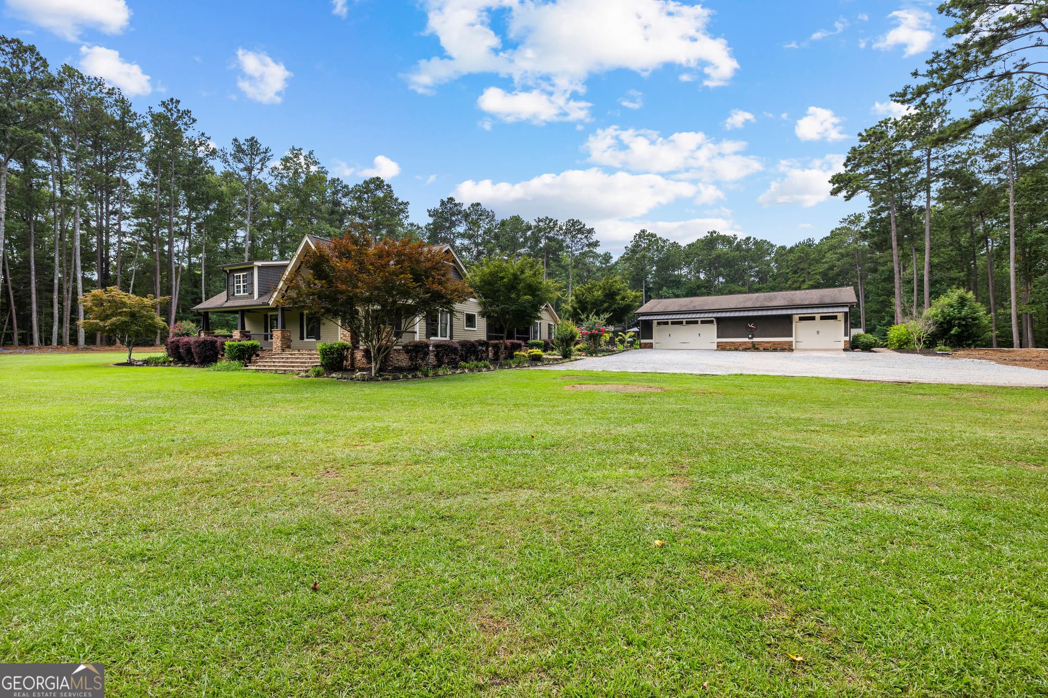 4 bedroom, 3 bathroom, 4,500 sq ft single family residence for sale at 359 Trammell Road, Moreland, GA 30259 — photo 2