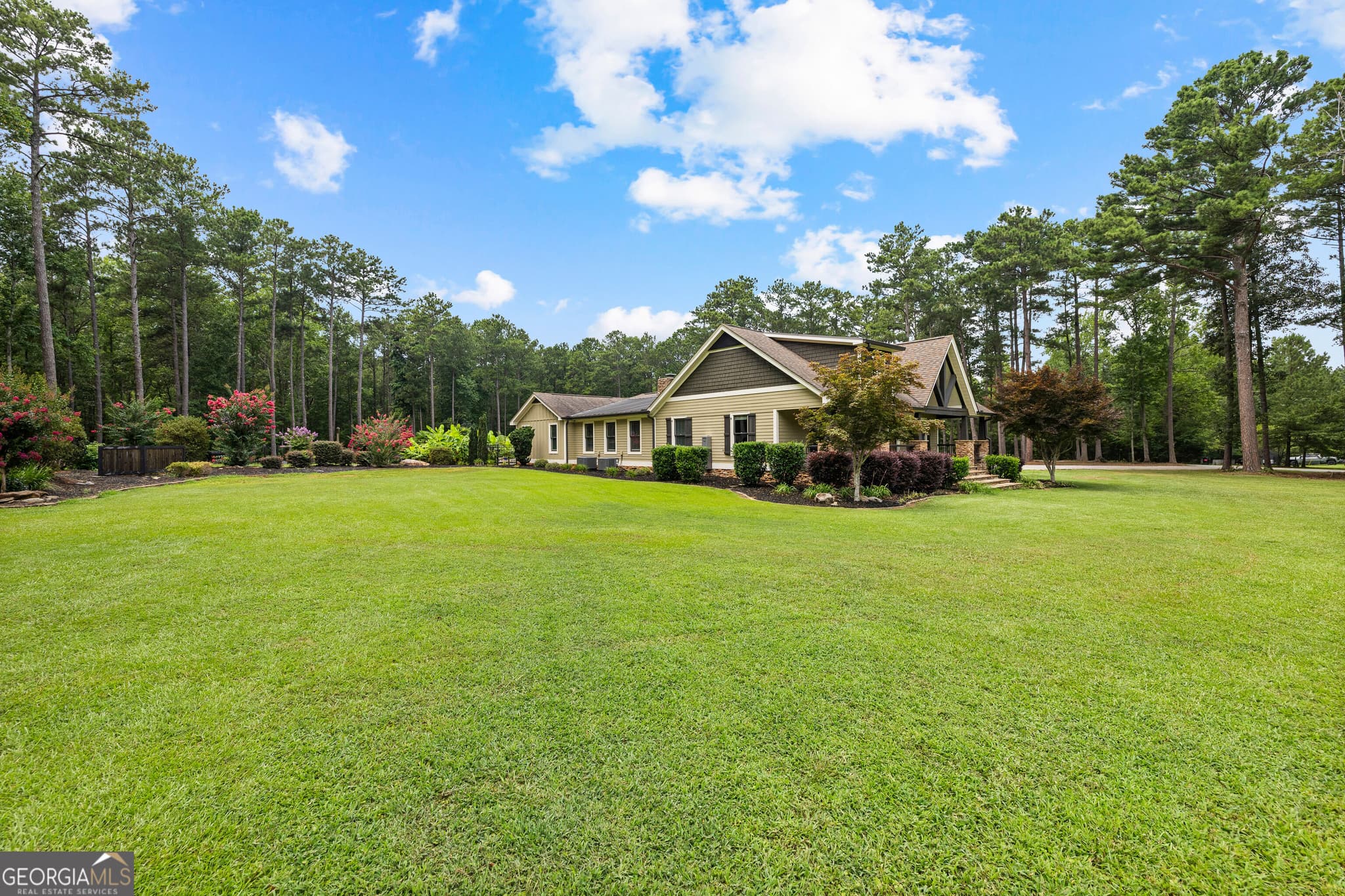 4 bedroom, 3 bathroom, 4,500 sq ft single family residence for sale at 359 Trammell Road, Moreland, GA 30259 — photo 3