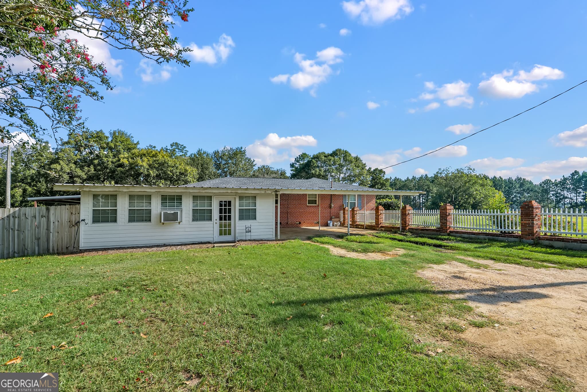 3 bedroom, 2.5 bathroom, 2,162 sq ft single family residence for sale at 1069 Funston Sigsbee Road, Moultrie, GA 31768 — photo 6