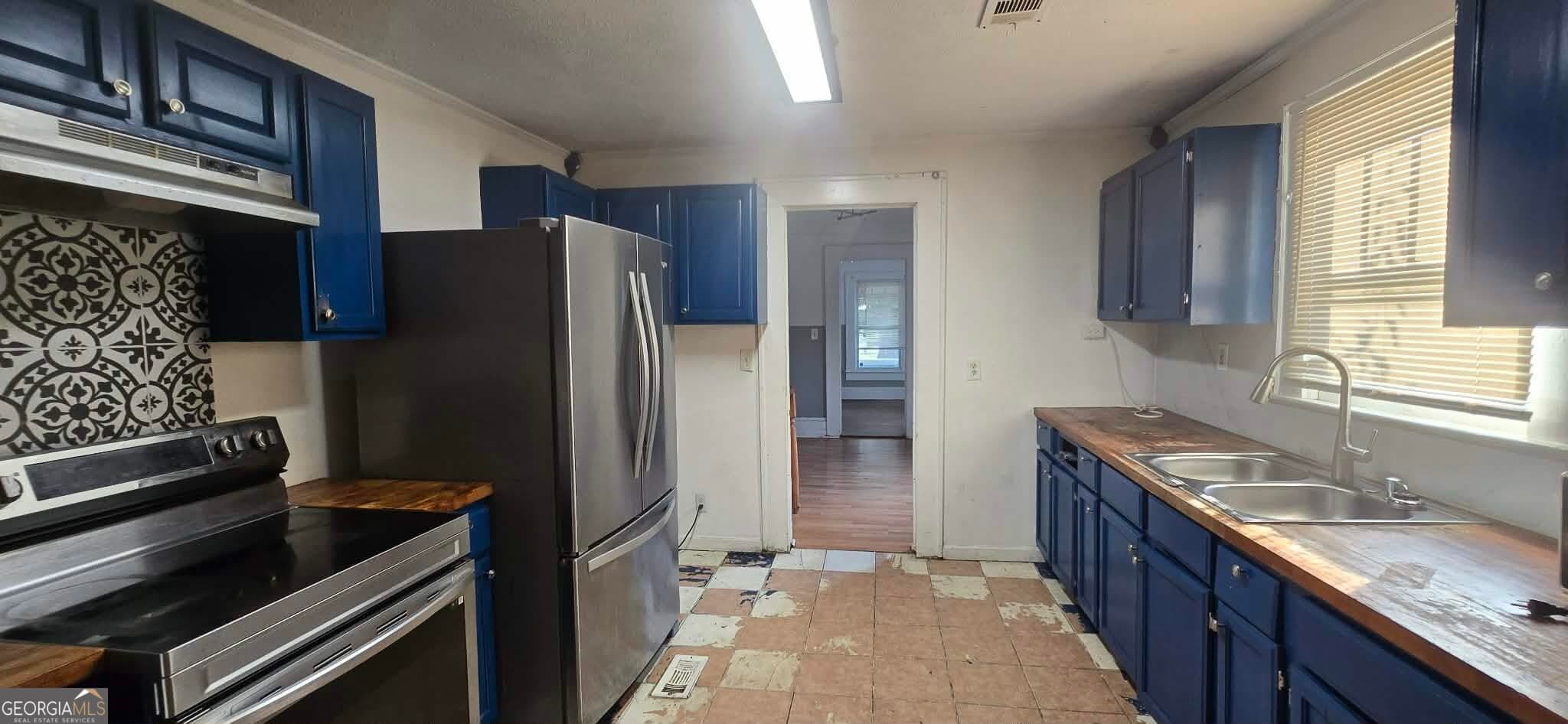 3 bedroom, 2 bathroom, 936 sq ft single family residence for sale at 415 King Arnold Street, Hapeville, GA 30354 — photo 7