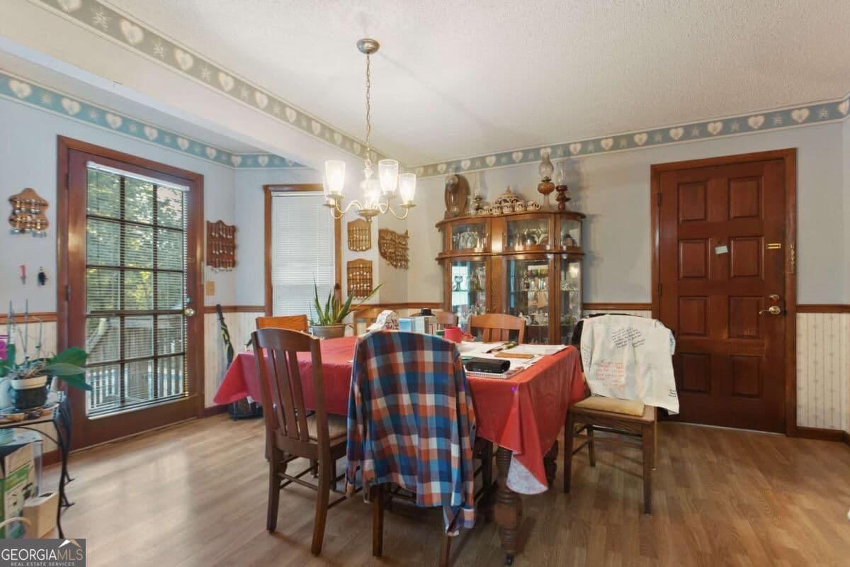 5 bedroom, 3 bathroom, 2,688 sq ft single family residence for sale at 5387 Due West Road, Powder Springs, GA 30127 — photo 7