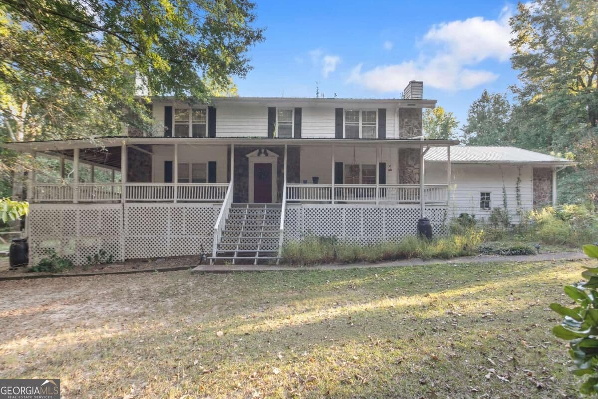 5 bedroom, 3 bathroom, 2,688 sq ft single family residence for sale at 5387 Due West Road, Powder Springs, GA 30127