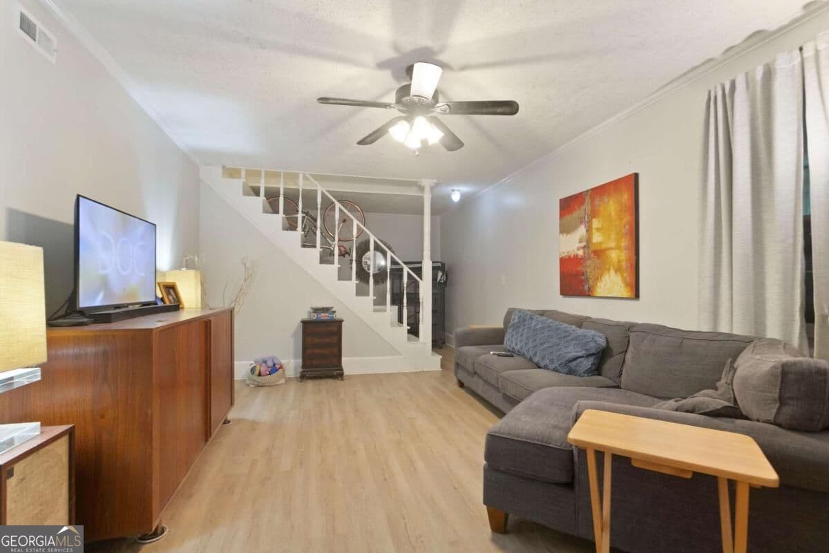 5 bedroom, 3 bathroom, 2,688 sq ft single family residence for sale at 5387 Due West Road, Powder Springs, GA 30127 — photo 10