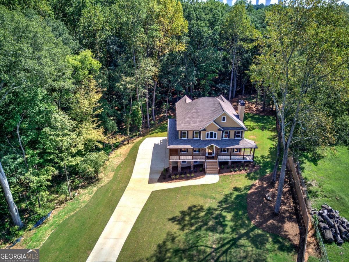 6 bedroom, 4.5 bathroom single family residence for sale at 10 Dove Pointe, Euharlee, GA 30145 — photo 4