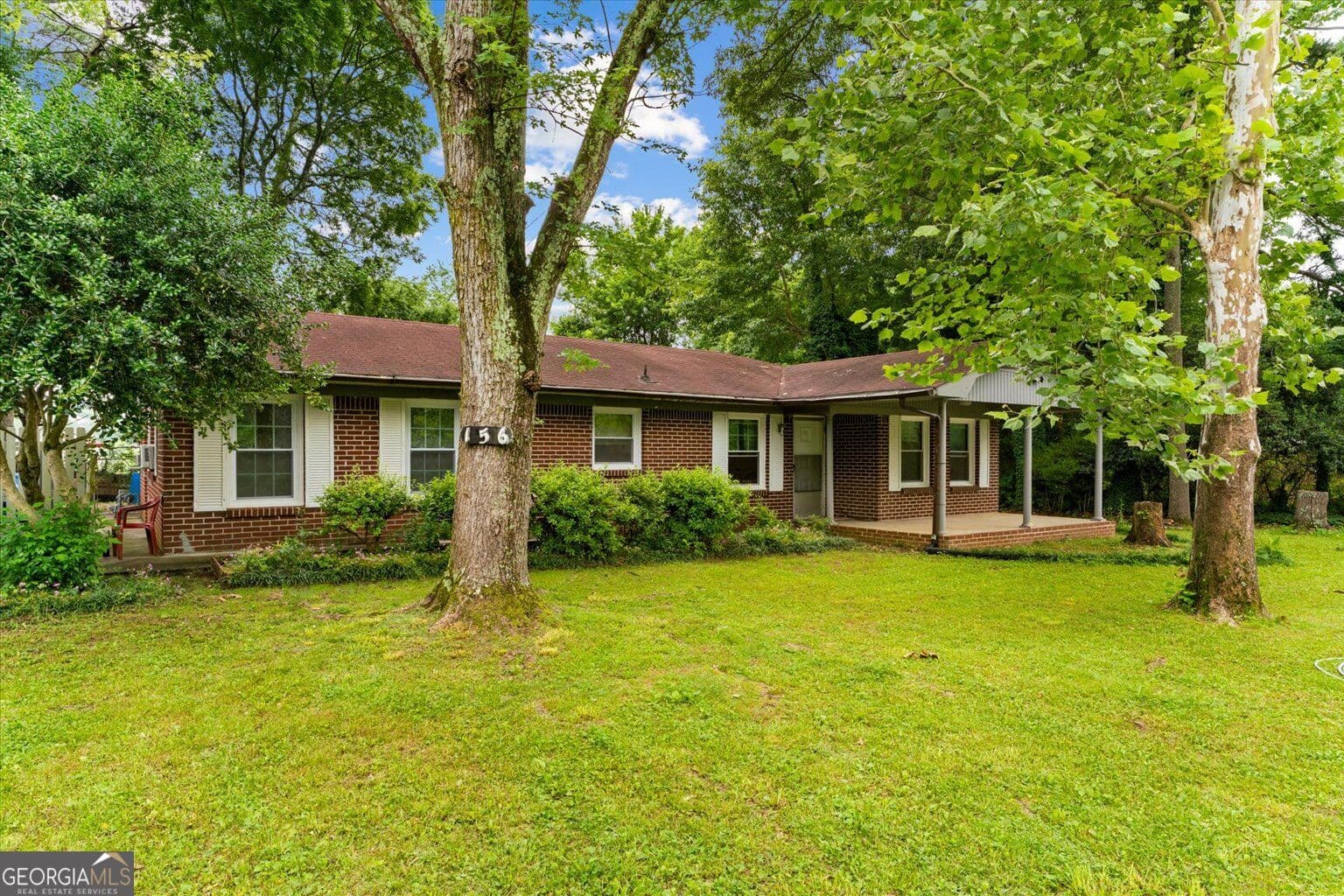 3 bedroom, 1 bathroom, 1,408 sq ft single family residence for sale at 156 NW Parker Road, Calhoun, GA 30701 — photo 1 of 39