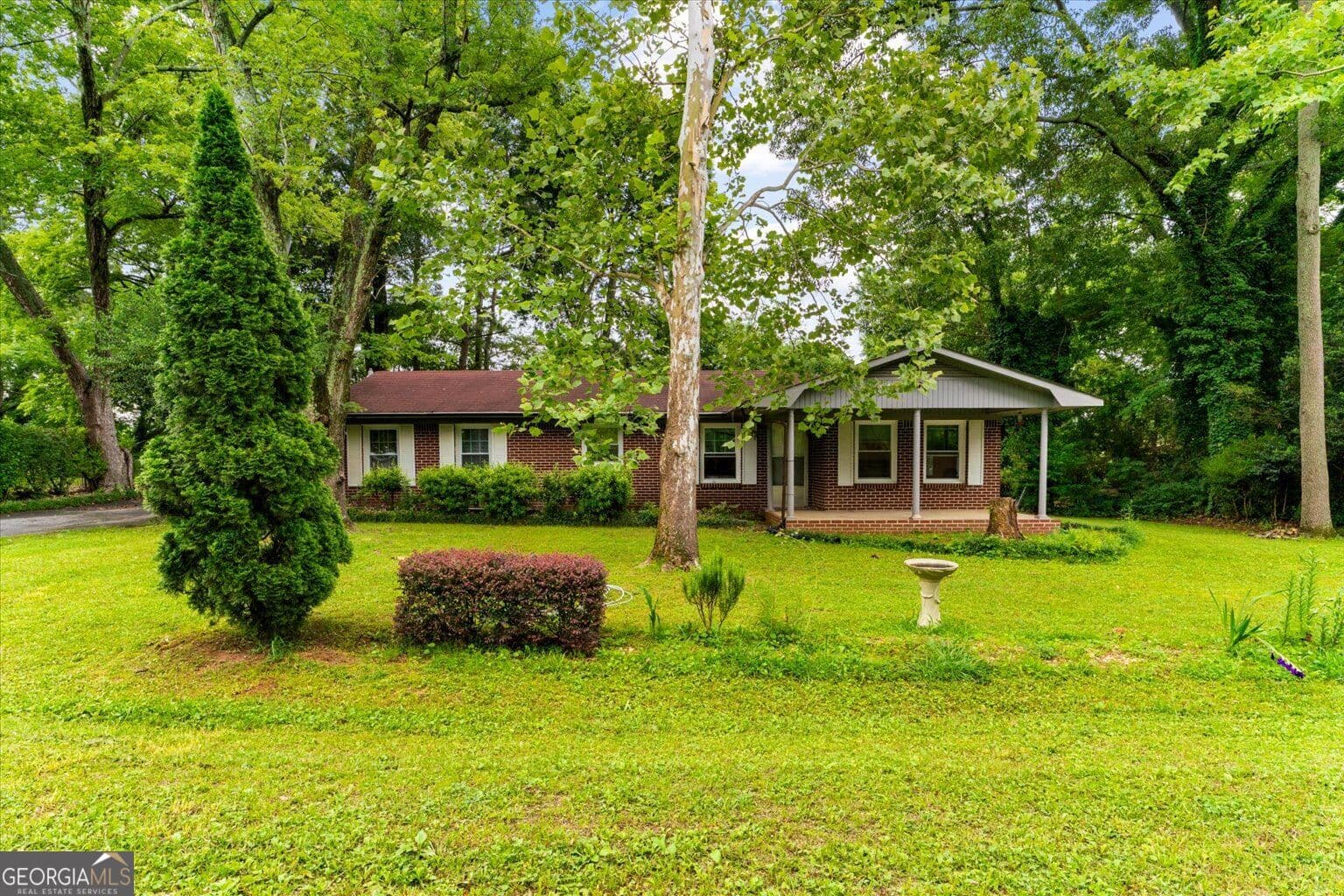 3 bedroom, 1 bathroom, 1,408 sq ft single family residence for sale at 156 NW Parker Road, Calhoun, GA 30701 — photo 4