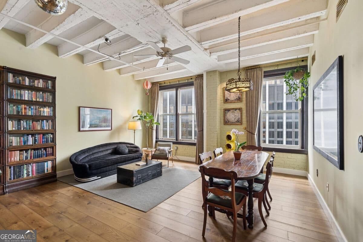 1 bedroom, 1 bathroom, 902 sq ft condominium for sale at 32 Peachtree Street 1603, Atlanta, GA 30303 — photo 3