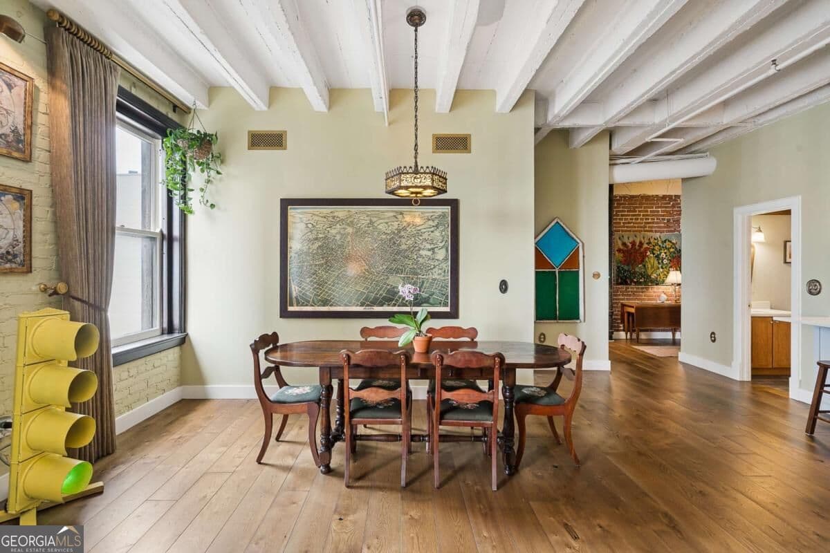 1 bedroom, 1 bathroom, 902 sq ft condominium for sale at 32 Peachtree Street 1603, Atlanta, GA 30303 — photo 4