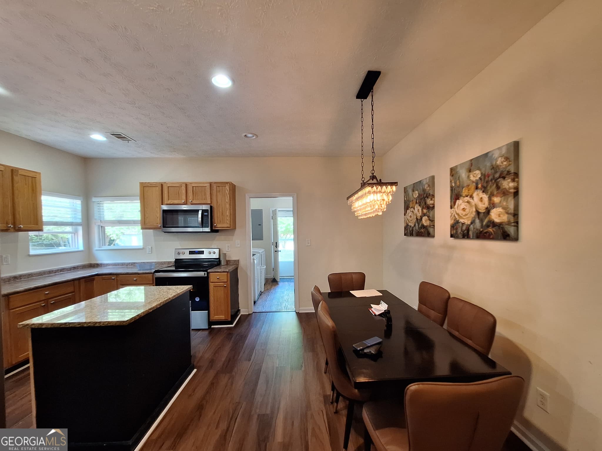 3 bedroom, 2 bathroom, 1,625 sq ft single family residence for sale at 806 Springfield Circle, Lafayette, AL 36862 — photo 10