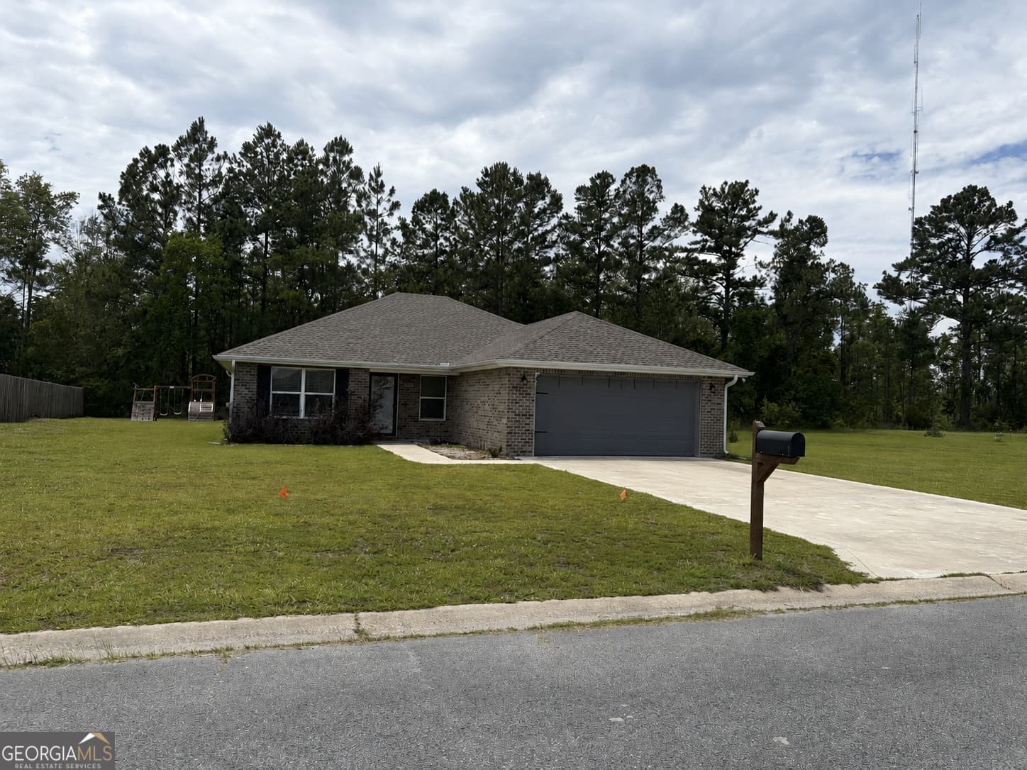 3 bedroom, 2 bathroom, 1,393 sq ft single family residence for sale at 135 Galloway Drive, Folkston, GA 31537