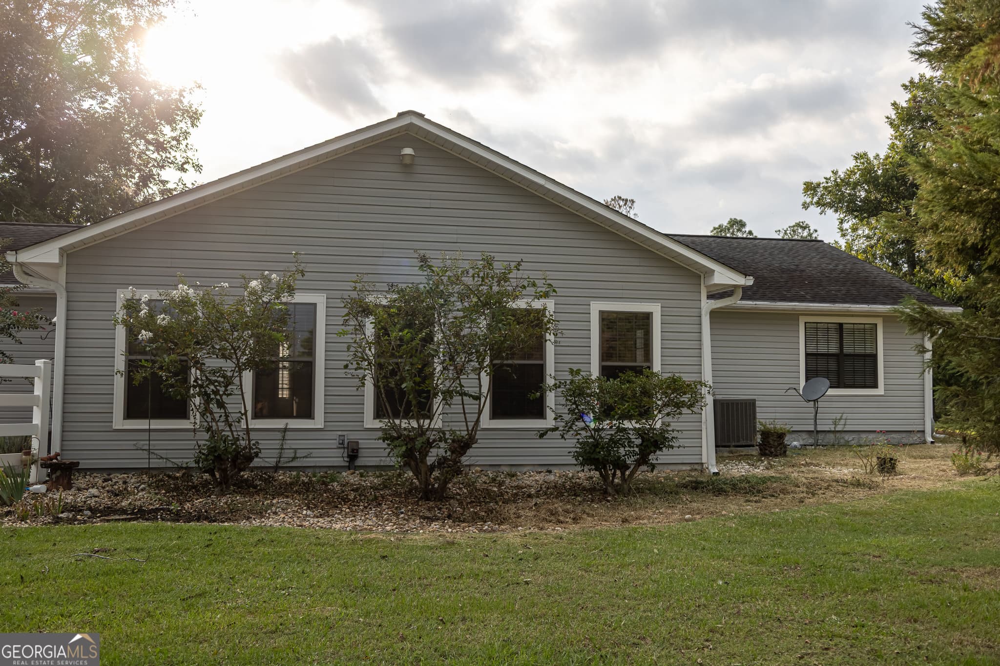 3 bedroom, 3 bathroom, 2,027 sq ft single family residence under contract at 3281 Ga Highway 15, Vidalia, GA 30474 — photo 9