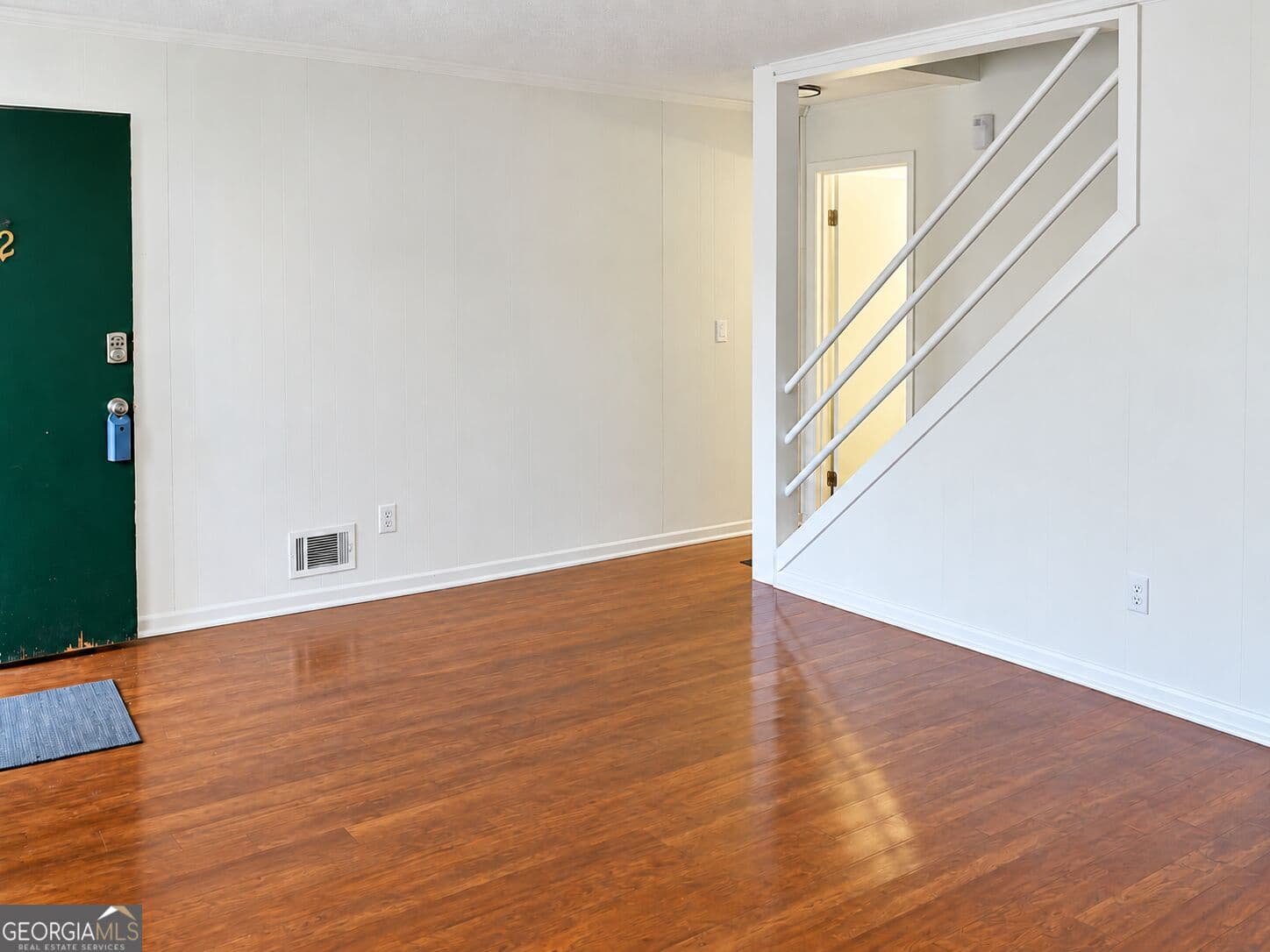 2 bedroom, 1.5 bathroom, 1,116 sq ft townhouse for sale at 2412 Peachwood Circle, Atlanta, GA 30345 — photo 5