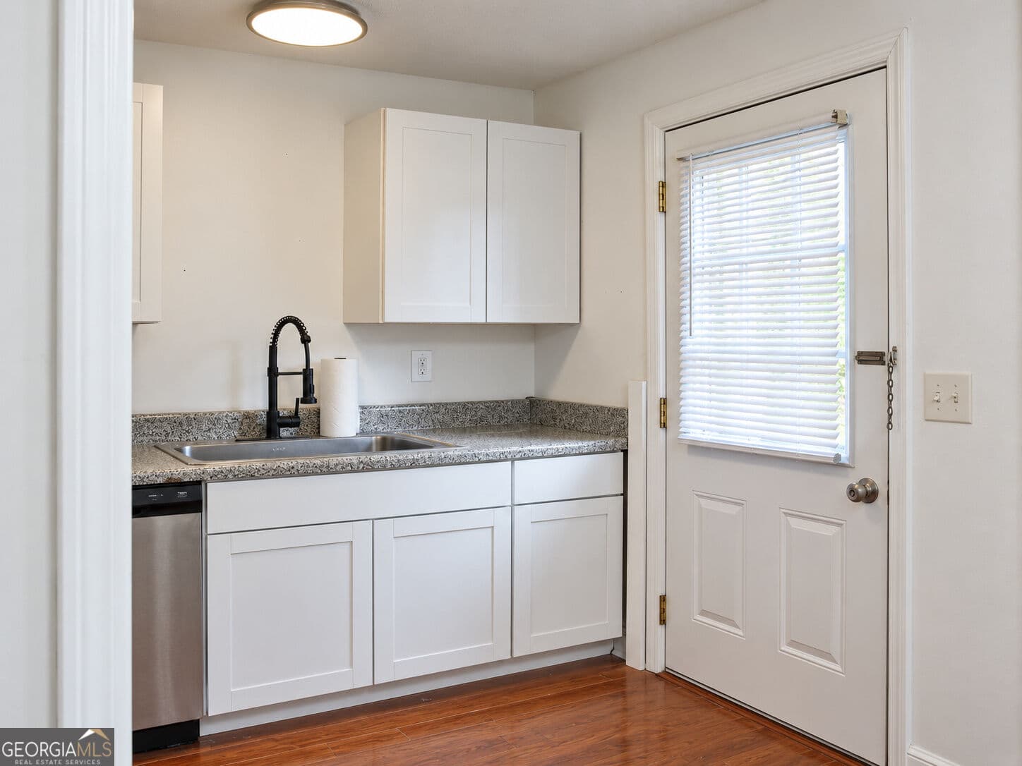2 bedroom, 1.5 bathroom, 1,116 sq ft townhouse for sale at 2412 Peachwood Circle, Atlanta, GA 30345 — photo 8