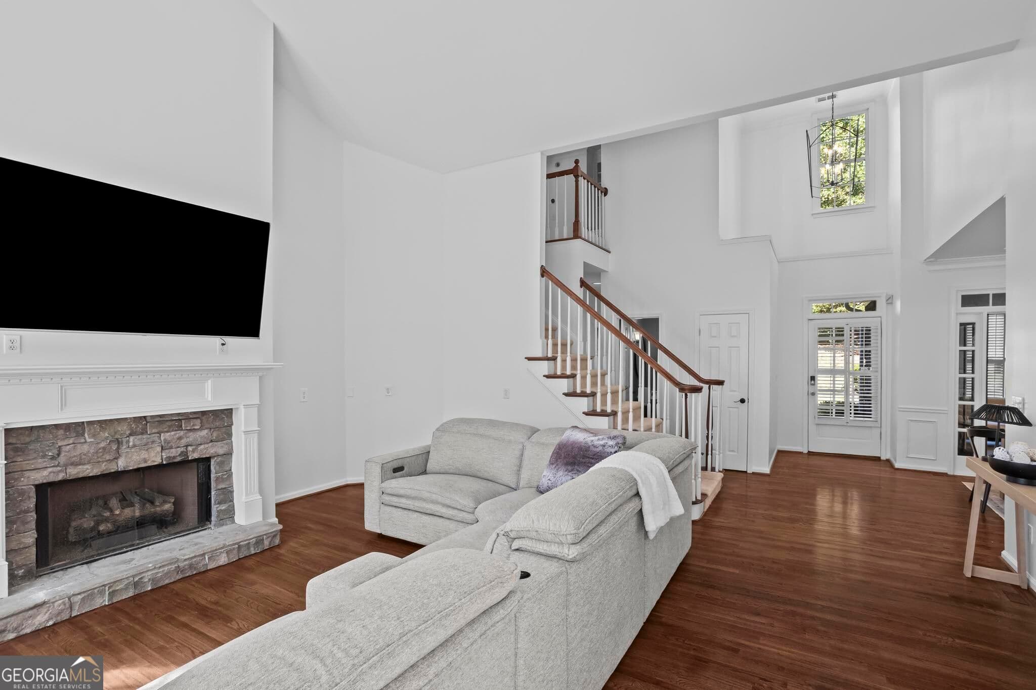 5 bedroom, 3.5 bathroom, 4,713 sq ft single family residence for sale at 2168 Major Loring Way, Marietta, GA 30064 — photo 6