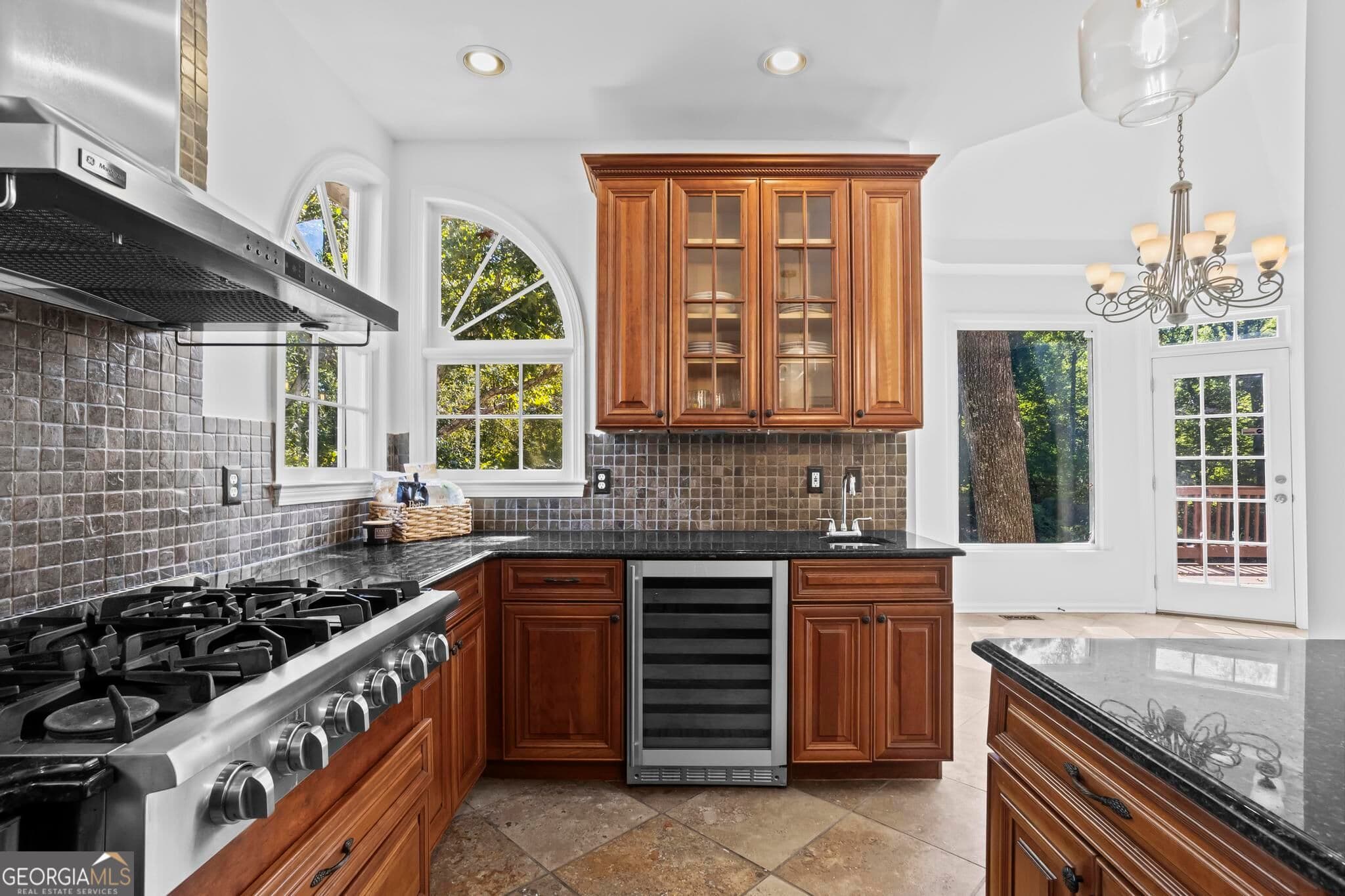 5 bedroom, 3.5 bathroom, 4,713 sq ft single family residence for sale at 2168 Major Loring Way, Marietta, GA 30064 — photo 7