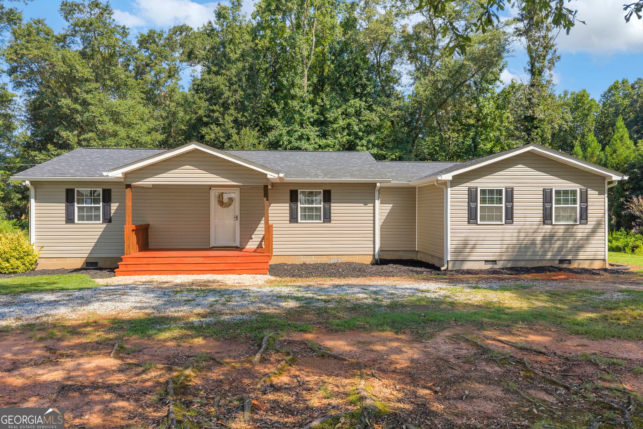 4 bedroom, 2.5 bathroom, 1,956 sq ft single family residence for sale at 324 Old Canon Church Road, Bowersville, GA 30516
