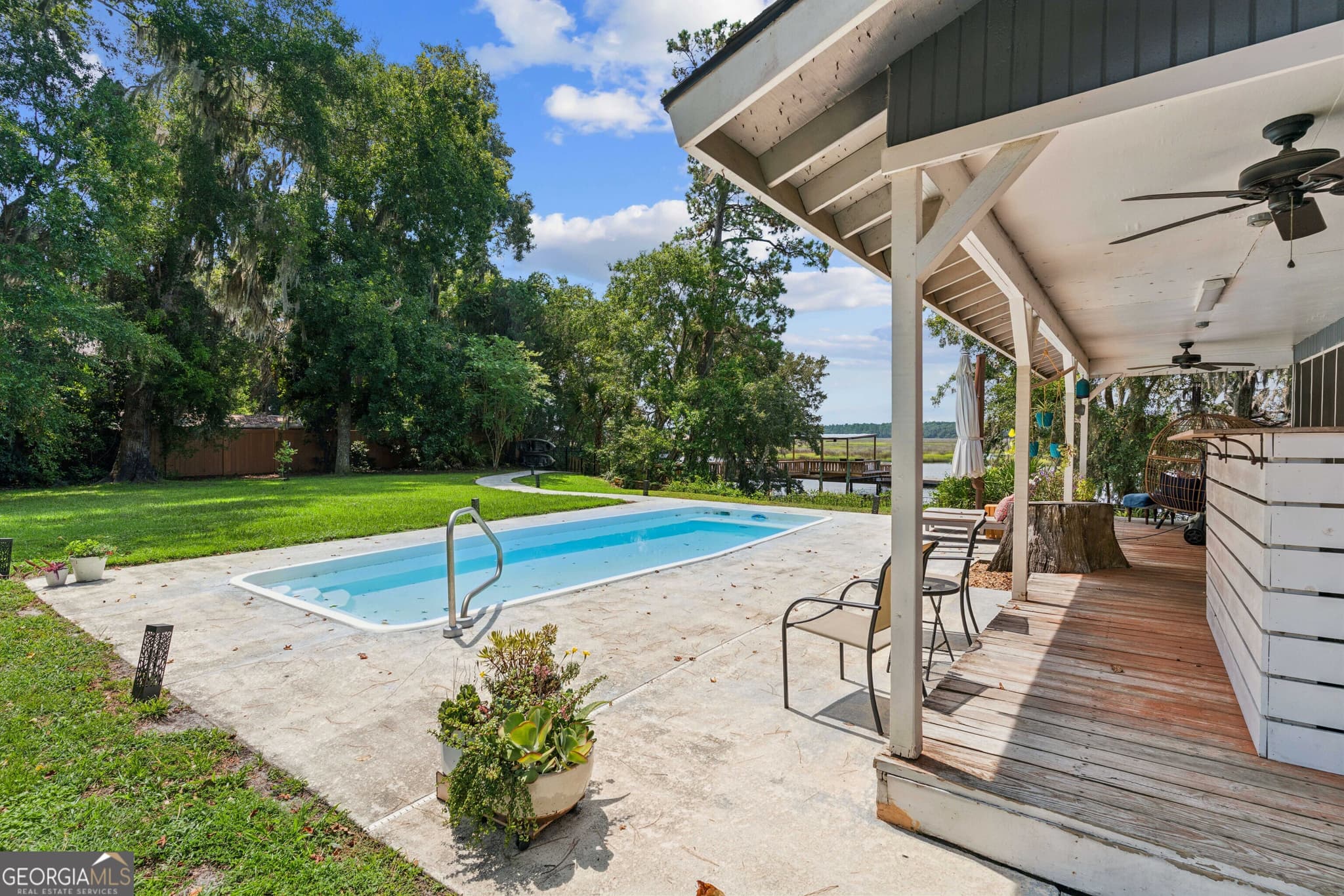 5 bedroom, 5.5 bathroom, 3,768 sq ft single family residence for sale at 298 Deals Circle, Woodbine, GA 31569 — photo 5