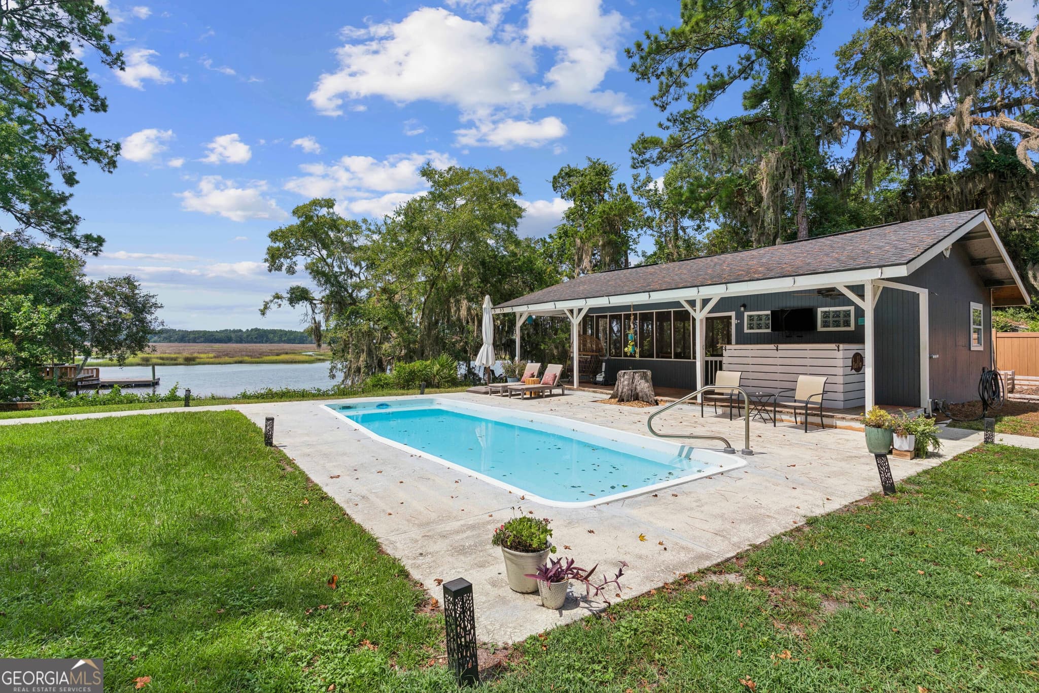 5 bedroom, 5.5 bathroom, 3,768 sq ft single family residence for sale at 298 Deals Circle, Woodbine, GA 31569 — photo 4