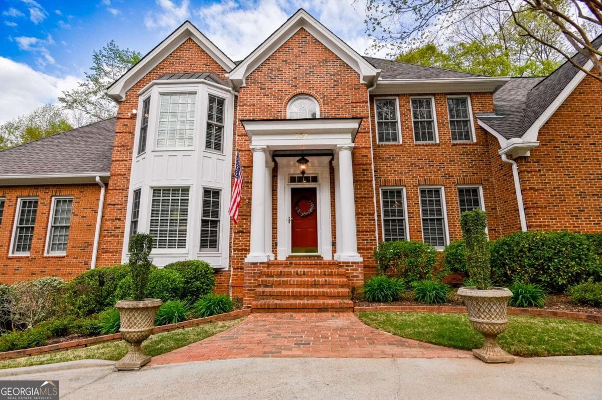 6 bedroom, 6 bathroom, 6,337 sq ft single family residence for sale at 101 Middleton Court, Athens, GA 30606 — photo 2