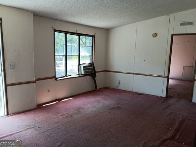 3 bedroom, 2 bathroom, 1,904 sq ft manufactured home,single family residence under contract at 176 Pineland Estates Road, Cochran, GA 31014 — photo 2