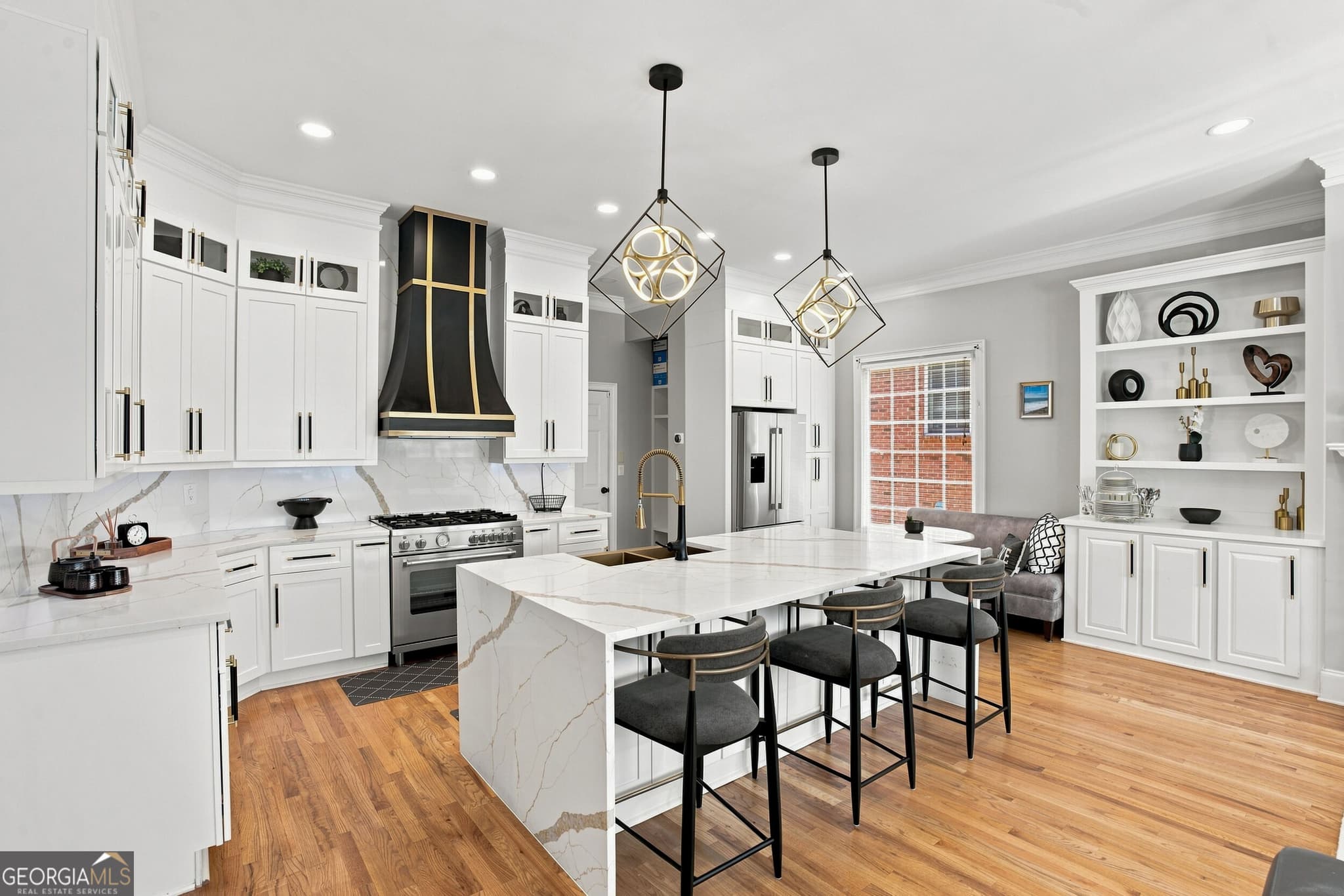 6 bedroom, 5 bathroom, 4,500 sq ft single family residence for sale at 1003 Wescott Lane, Sandy Springs, GA 30319 — photo 2