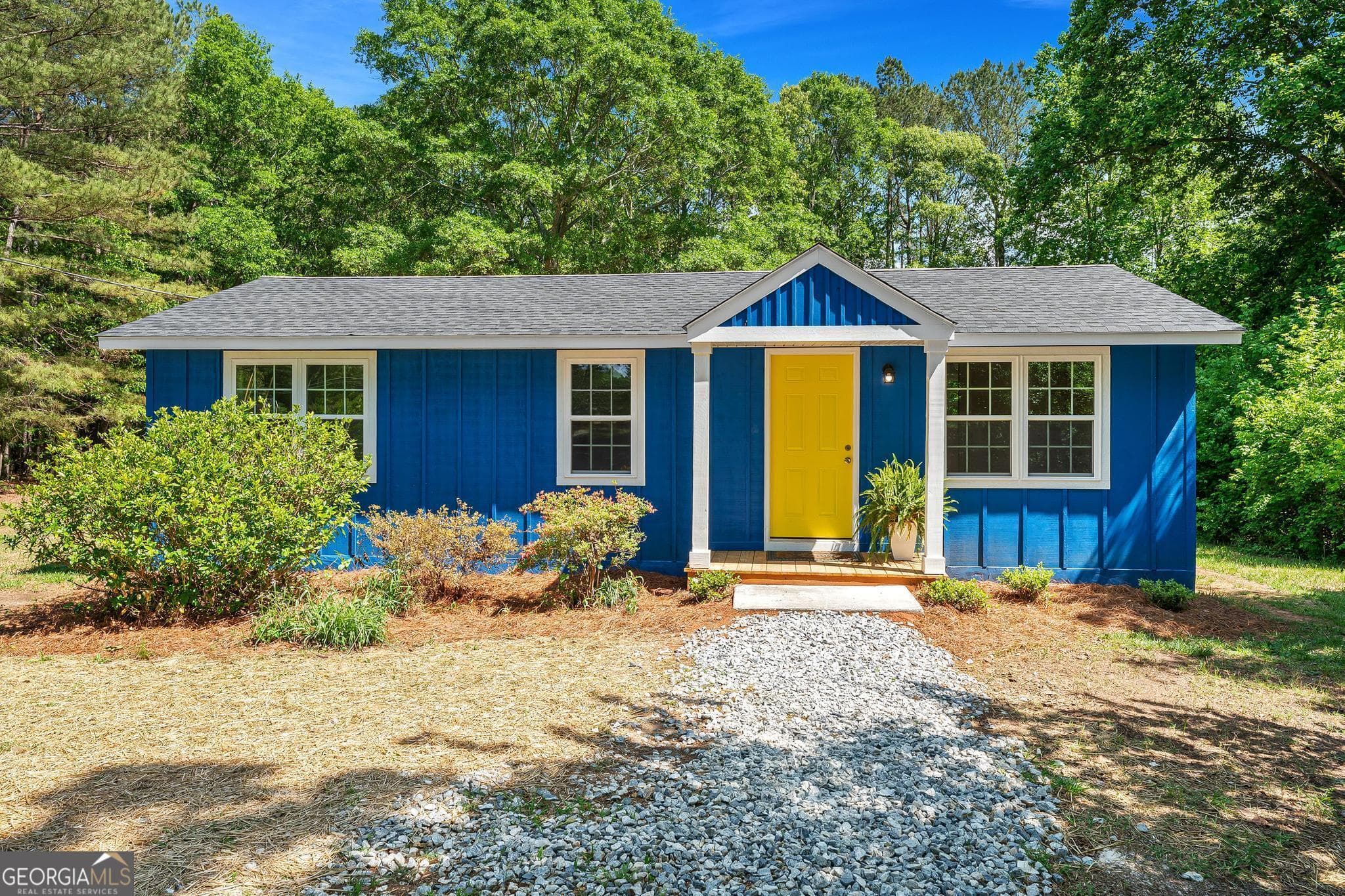 3 bedroom, 1 bathroom, 760 sq ft single family residence sold at 2324 Liberty Hill Road, Hartwell, GA 30643