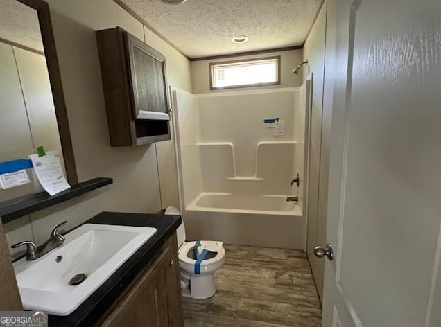4 bedroom, 2 bathroom, 2,048 sq ft manufactured home,single family residence for sale at 26 Ebenezer Church Road, Swainsboro, GA 30401 — photo 10