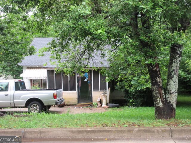 2 bedroom, 1 bathroom, 884 sq ft manufactured home,mobile home for sale at 58 Washington Street, Mcdonough, GA 30253 — photo 1 of 7